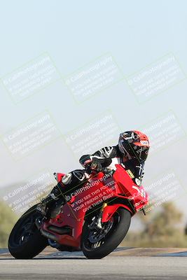 media/Dec-01-2025-Moto Forza (Mon) [[2daa91e15f]]/2-Intermediate Group/Session 2 Turn 9 Entry/